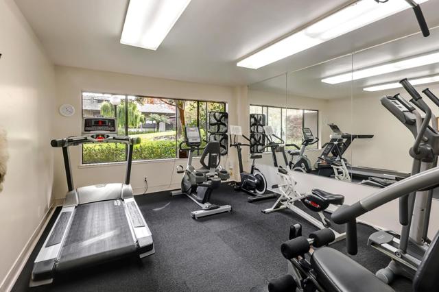 2140 Santa Cruz Avenue, Menlo Park CA: https://media.crmls.org/mediaz/59a05c64-a53c-4d65-b6d7-1e97ce850896.jpg