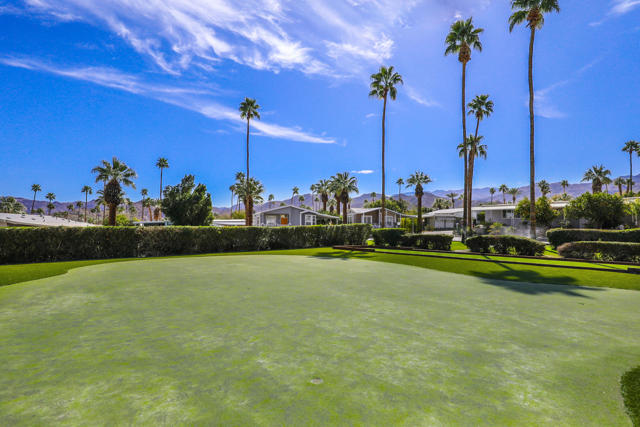 6 Cholla Lane, Palm Desert CA: https://media.crmls.org/mediaz/59a08bf3-a076-4405-b8c7-6be597a3d574.jpg