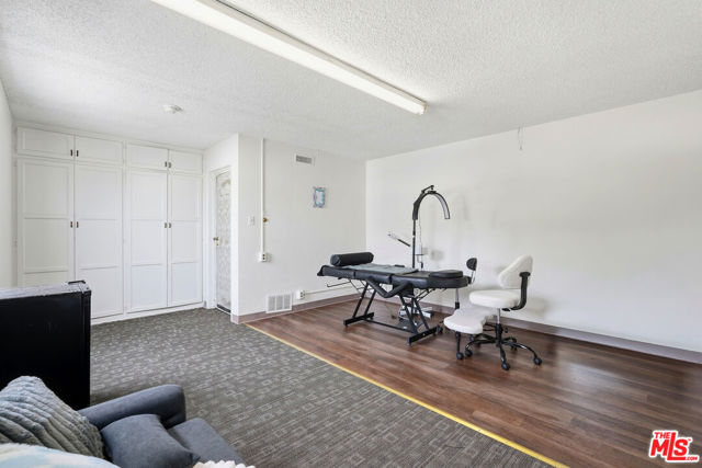 2048 W Florence Avenue, Los Angeles CA: https://media.crmls.org/mediaz/59a0ad45-4bc2-47e8-9242-e87baa748d02.jpg