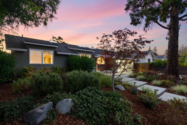 646 Georgia Avenue, Palo Alto CA: https://media.crmls.org/mediaz/59a13416-859d-422b-92c3-8f18018ac3f5.jpg