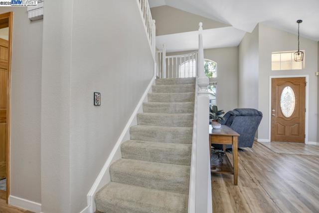 2218 Newport Ct., Discovery Bay CA: https://media.crmls.org/mediaz/59a13af9-caa3-47a7-871a-7ac69b4818a1.jpg