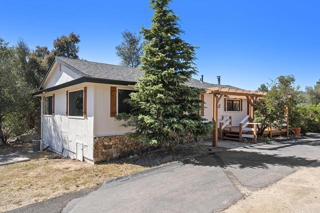 Image 2 of 64 For 8405 Foothill