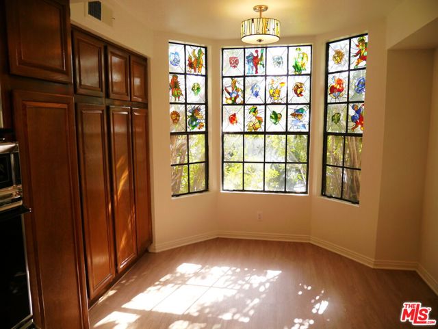 10827 MARIETTA Avenue, Culver City CA: https://media.crmls.org/mediaz/59a18b77-0b66-4b01-b859-d437a987e1b0.jpg