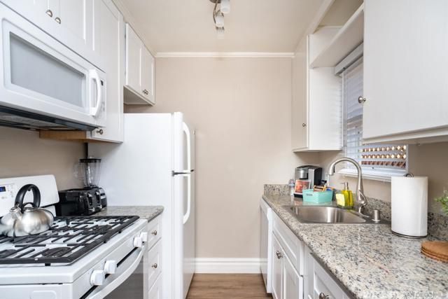 2646 2650 Juan Street, San Diego CA: https://media.crmls.org/mediaz/59a216e6-d27a-4890-9b79-065db4332d1e.jpg