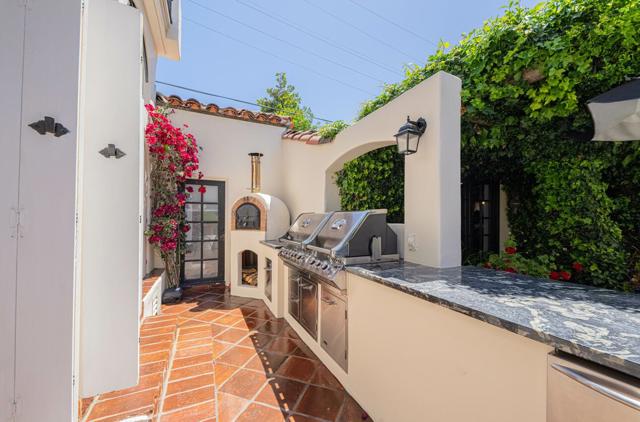 1 Santa Lucia Avenue, Salinas CA: https://media.crmls.org/mediaz/59a21da2-2bd8-499a-aa51-6e2e2e7d7d6f.jpg