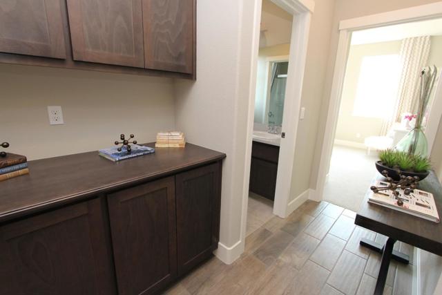 1656 Dolomite Drive, Los Banos CA: https://media.crmls.org/mediaz/59a31085-5455-412f-a4c0-becc33fb42d5.jpg