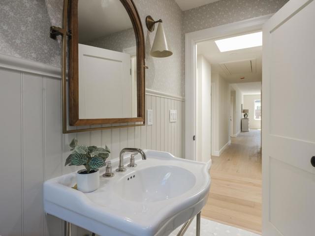 362 Topaz Street, Redwood City CA: https://media.crmls.org/mediaz/59a33219-4fc9-4ddb-a03e-81b523d5e8b9.jpg