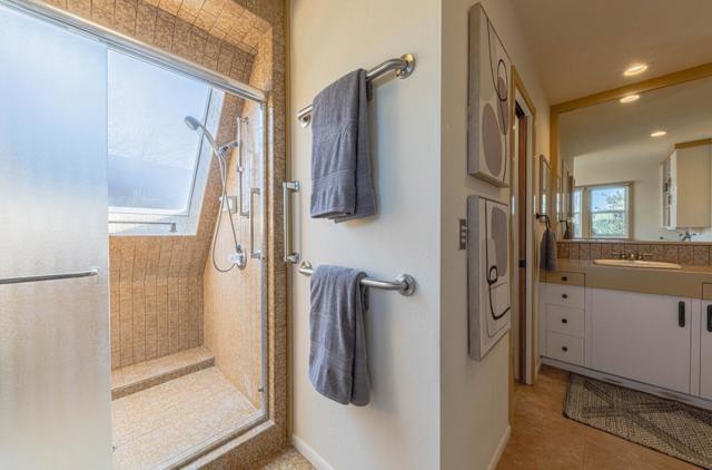 12 Mesa Del Sol, Salinas CA: https://media.crmls.org/mediaz/59a38e2b-e8b6-4260-b56a-2adbfd62dd6f.jpg