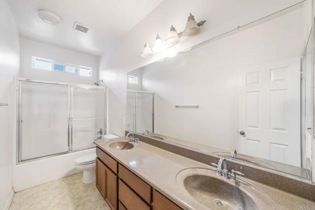 41013 Sunsprite St, Lake Elsinore CA: https://media.crmls.org/mediaz/59a4a641-33c0-49d7-9342-6f48cabdeb86.jpg