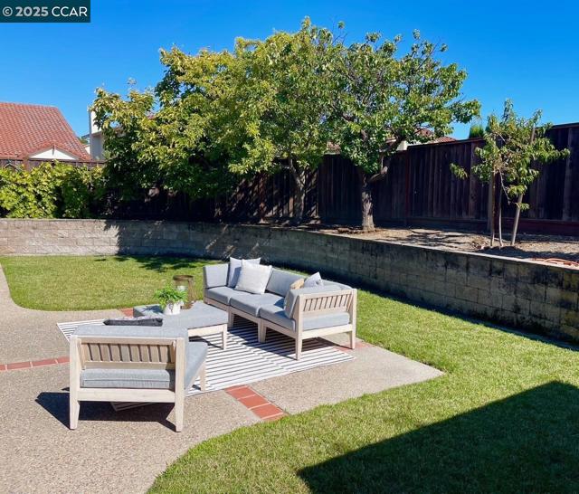 18905 Carson Lane, Castro Valley CA: https://media.crmls.org/mediaz/59a639cf-f5c2-4fda-bd99-68d9f2f48929.jpg