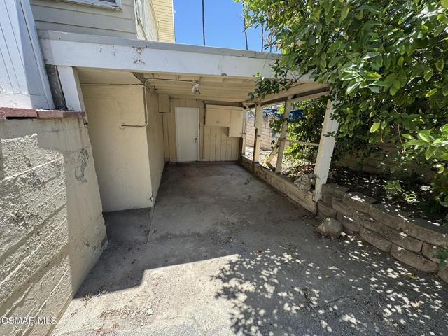 22319 Macfarlane Drive, Woodland Hills CA: https://media.crmls.org/mediaz/59a6b446-bbe6-419a-9bbe-5bffcd6d06e6.jpg