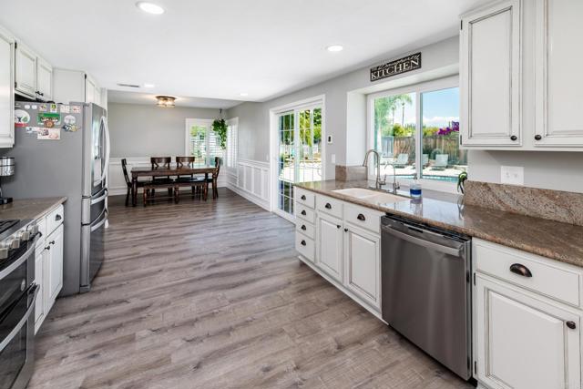 31061 Via Gilberto, Temecula CA: https://media.crmls.org/mediaz/59a7915e-bb32-45ac-99f8-7ec8857ee7ae.jpg