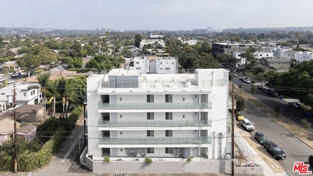 4418 S Slauson Avenue, Culver City CA: https://media.crmls.org/mediaz/59a8753c-182a-4517-ba70-16ee572957ed.jpg