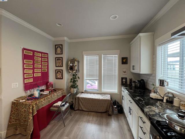 1515 N Milpitas Blvd, Milpitas CA: https://media.crmls.org/mediaz/59a8868e-4d60-4be0-b0da-503acbd872c1.jpg