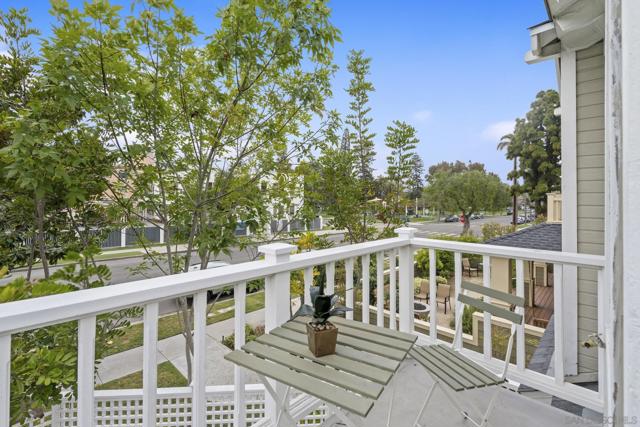 717 C Ave, Coronado CA: https://media.crmls.org/mediaz/59a8c666-b957-4828-8ab2-c94726030058.jpg