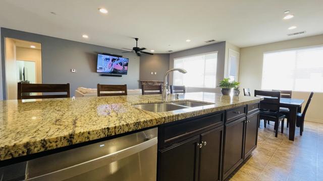 82982 Wheatley Court, Indio CA: https://media.crmls.org/mediaz/59a8c6ae-6860-4647-8049-5adf9b7414f2.jpg