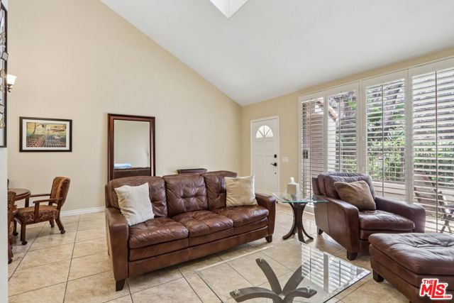 22222 Horizon Place photo 6