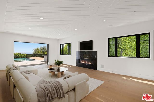 Drew Fenton | 1744 Correa Way Los Angeles CA | MLS: 7406819 Drew Fenton | 1744 Correa Way Los Angeles CA | MLS: 7406819