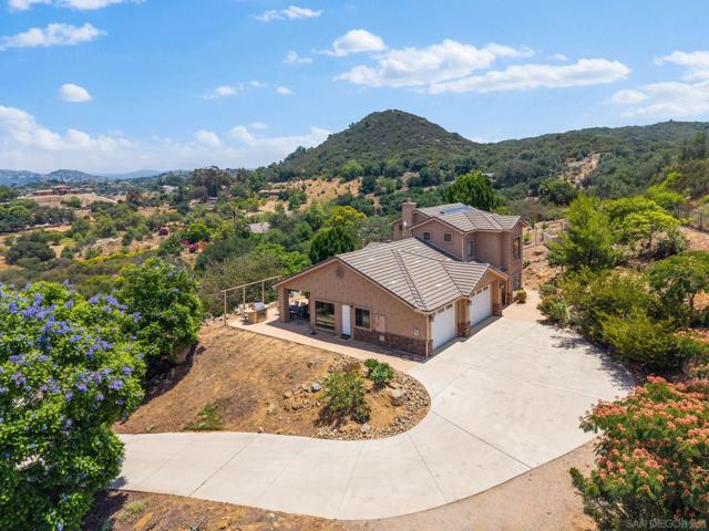 12443 Mirar De Valle, Valley Center CA: https://media.crmls.org/mediaz/59aa6b2d-97fe-44e4-bcb3-50367e724cf0.jpg
