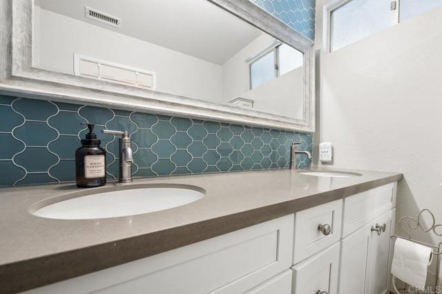 2348 Watson Way, Vista CA: https://media.crmls.org/mediaz/59aacbd2-ddb7-4042-95bb-5e01c18cb3c3.jpg