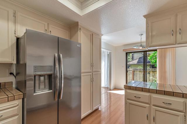 2421 Rebecca Lynn Way, Santa Clara CA: https://media.crmls.org/mediaz/59ab8abd-60e6-469f-a3cc-c9bdb88b188f.jpg