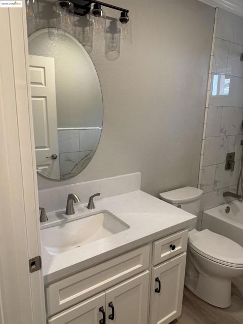 5681 Starboard Dr, Discovery Bay CA: https://media.crmls.org/mediaz/59ab8f8b-7a9c-4a50-971d-a1a171b09e42.jpg