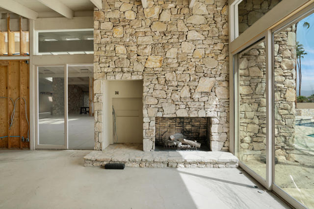 925 W Coronado Avenue, Palm Springs, CA 92262