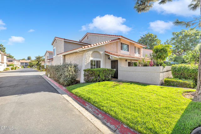 Detail Gallery Image 2 of 30 For 583 Durango Ct, Camarillo,  CA 93010 - 3 Beds | 2/1 Baths