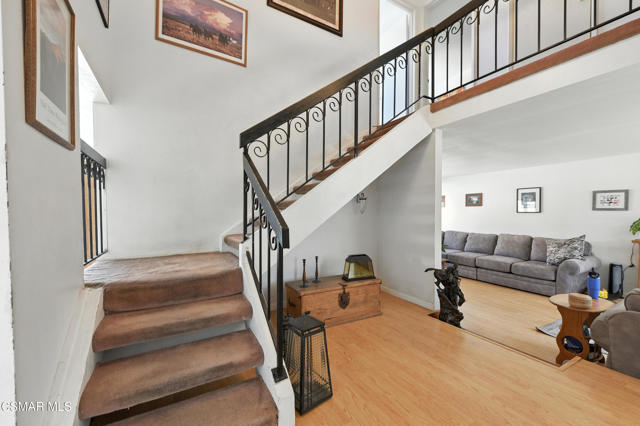 1589 N Alva Circle, Simi Valley CA: https://media.crmls.org/mediaz/59ad085c-007d-41f3-b8b3-83609bdf3155.jpg