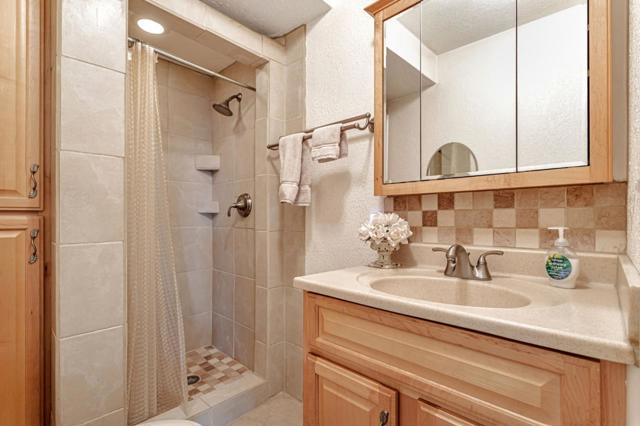 103 Buena Vista Drive, Freedom CA: https://media.crmls.org/mediaz/59ad3a31-9136-4cd0-9274-b1bba1ac4352.jpg