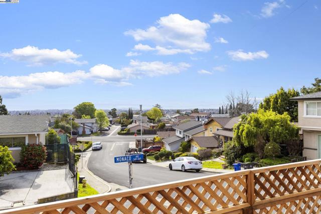 365 Monaco Ave, Union City CA: https://media.crmls.org/mediaz/59ad40d3-c98b-468c-aaaa-efeec767cf66.jpg