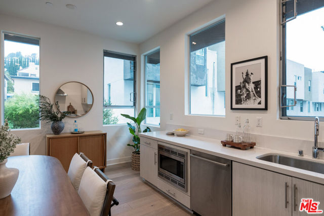 2210 Tom Mix Road, Los Angeles CA: https://media.crmls.org/mediaz/59ae187d-8544-460b-94b3-4042d3b7d129.jpg