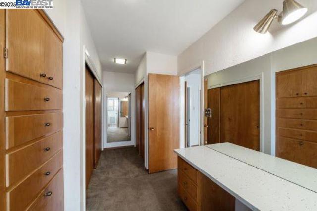 4120 Rhoda Ave, Oakland CA: https://media.crmls.org/mediaz/59aebcf9-a09c-48c7-a0f2-b1335a23dbf5.jpg
