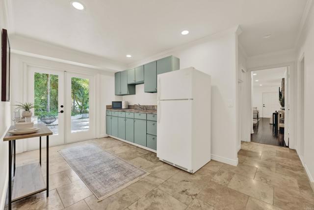 9399 Carmichael Drive, La Mesa CA: https://media.crmls.org/mediaz/59af037b-c048-4121-bf5f-d2dfca3a2d21.jpg