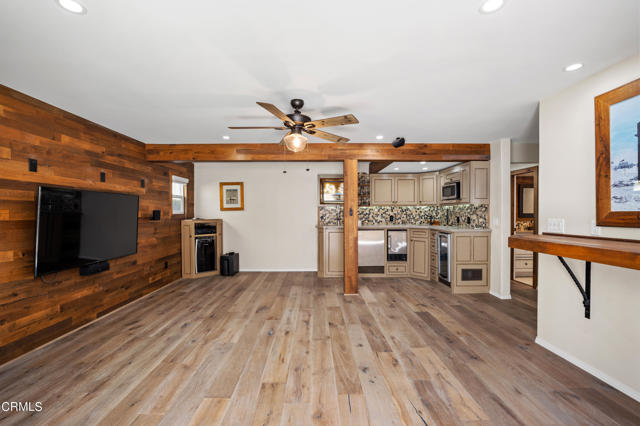 3715 Sunset Lane, Oxnard CA: https://media.crmls.org/mediaz/59af070b-8290-4fd4-83c7-0ef5021811a4.jpg