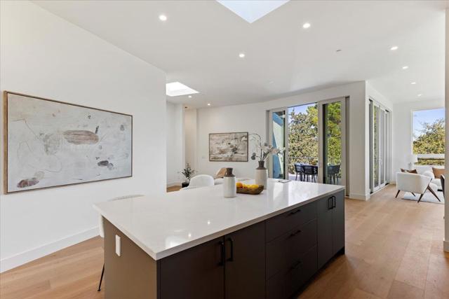 61 HILLTOP Drive, San Carlos CA: https://media.crmls.org/mediaz/59af684d-768d-4411-b38d-f2510813fd66.jpg