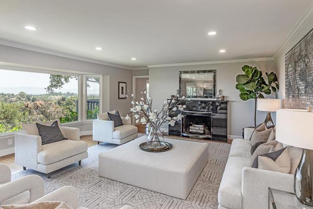 13038 Vista Del Valle Court, Los Altos Hills CA: https://media.crmls.org/mediaz/59af8709-ef12-45c3-ae6a-cd5c1fac5f80.jpg