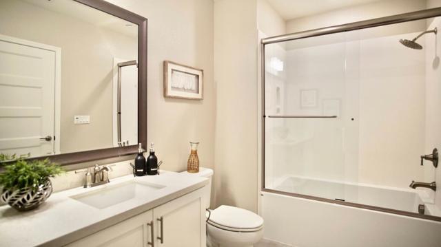 338 Llano De Los Robles Avenue, San Jose CA: https://media.crmls.org/mediaz/59b0808f-5498-4e86-b53e-c3954a50adec.jpg