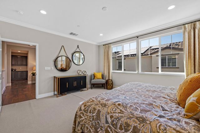 Image 23 of 38 For 883 Barney Com