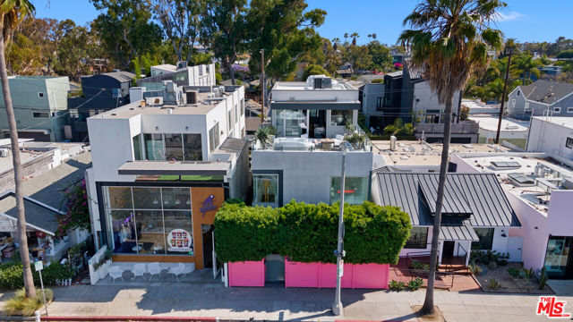 1430 Abbot Kinney Boulevard, Venice CA: https://media.crmls.org/mediaz/59b19dcf-1607-4c6b-9a44-a491b9535819.jpg
