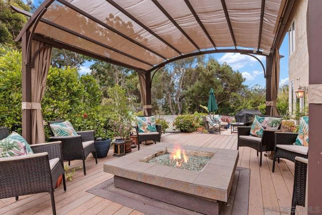 Image 16 of 50 For 2238 Oceanview Rd