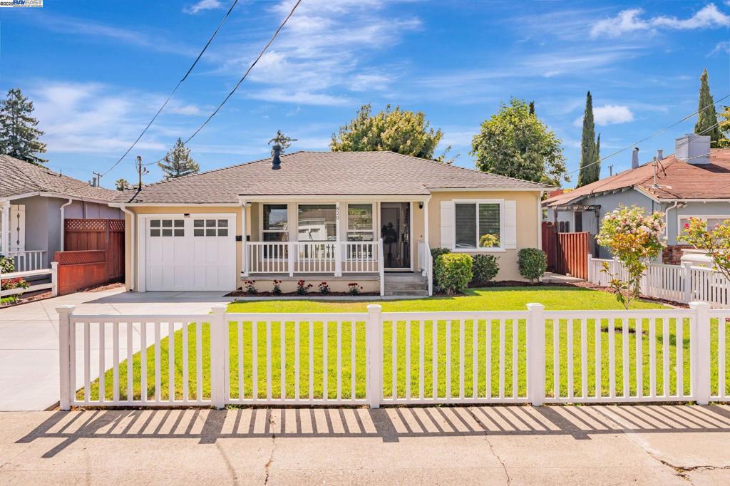 820 9Th Ave