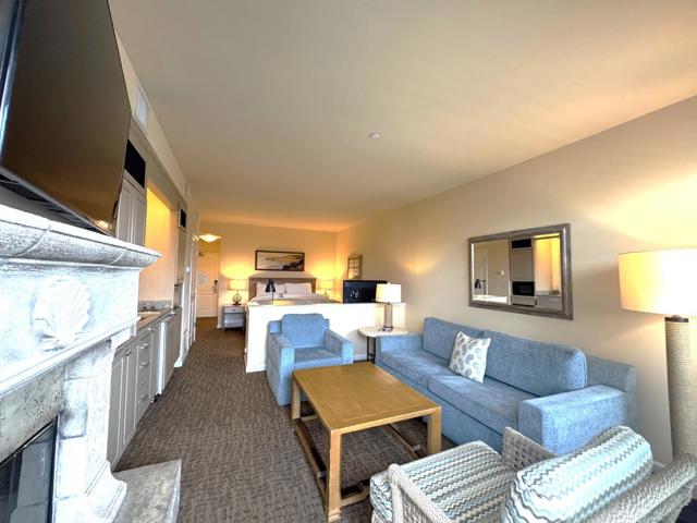 4100 Cabrillo Highway, Half Moon Bay CA: https://media.crmls.org/mediaz/59b3575c-ce15-4b36-9cf7-a56e59e6b8b3.jpg