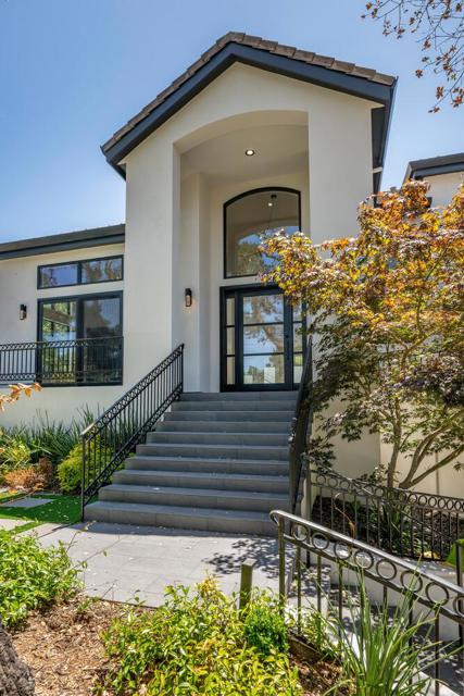 333 Raymundo Drive, Woodside CA: https://media.crmls.org/mediaz/59b4e731-63f6-47a1-926c-e5f6333c42bd.jpg