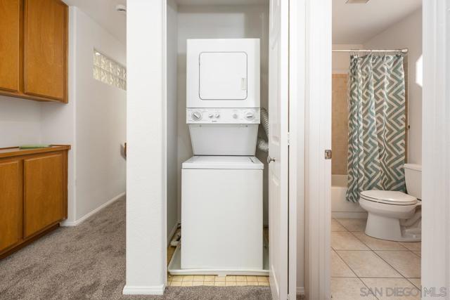 8585 Via Mallorca, La Jolla CA: https://media.crmls.org/mediaz/59b52ca3-a15e-45a8-909a-6a3159692f93.jpg