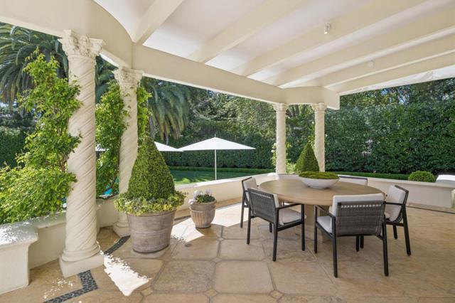 241 Polhemus Avenue, Atherton CA: https://media.crmls.org/mediaz/59b61d3c-26ce-4e92-87ef-818ddeb68ac1.jpg