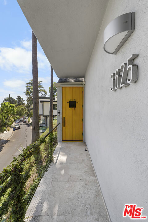 3625 Lowry Road, Los Angeles CA: https://media.crmls.org/mediaz/59b61e0a-44bc-4f0a-a002-fd270e68c08e.jpg