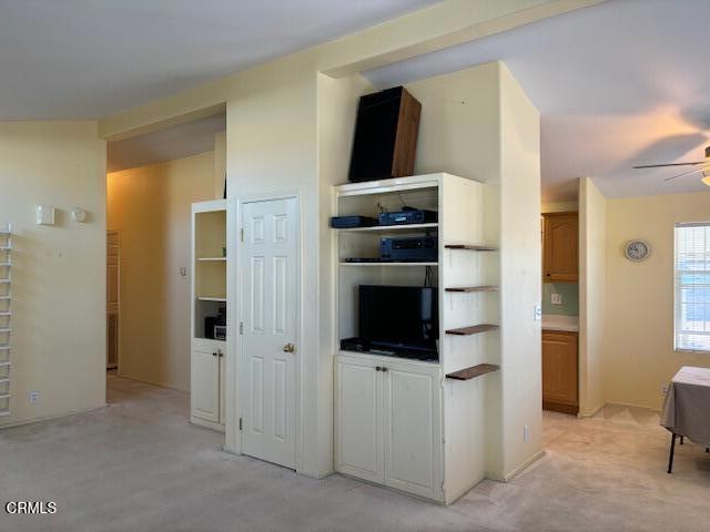 Detail Gallery Image 6 of 21 For 10685 Blackburn Rd #74,  Ventura,  CA 93004 - 1 Beds | 2 Baths