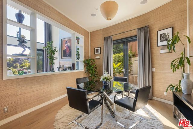 1573 Sunset Plaza Drive, Los Angeles CA: https://media.crmls.org/mediaz/59b6f8b6-dad2-4fe8-afdb-20285a60b75d.jpg