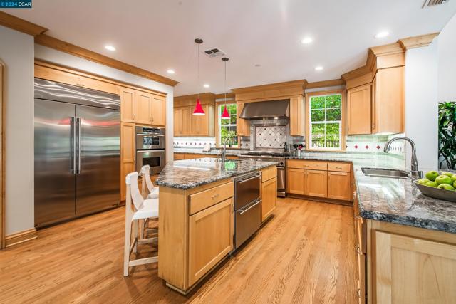 Image 11 of 59 For 45 Laird Dr  